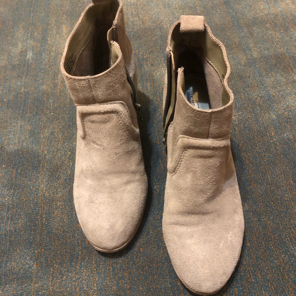 • Mossimo booties • - Picture 4 of 7